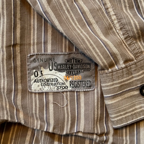 Harley-Davidson Embroidered Logo Striped Button-Down Dress Shirt - Picture 3 of 4